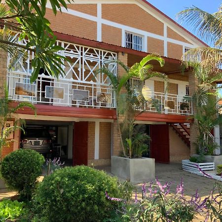 Villa Eden Wood Ivato  Екстер'єр фото